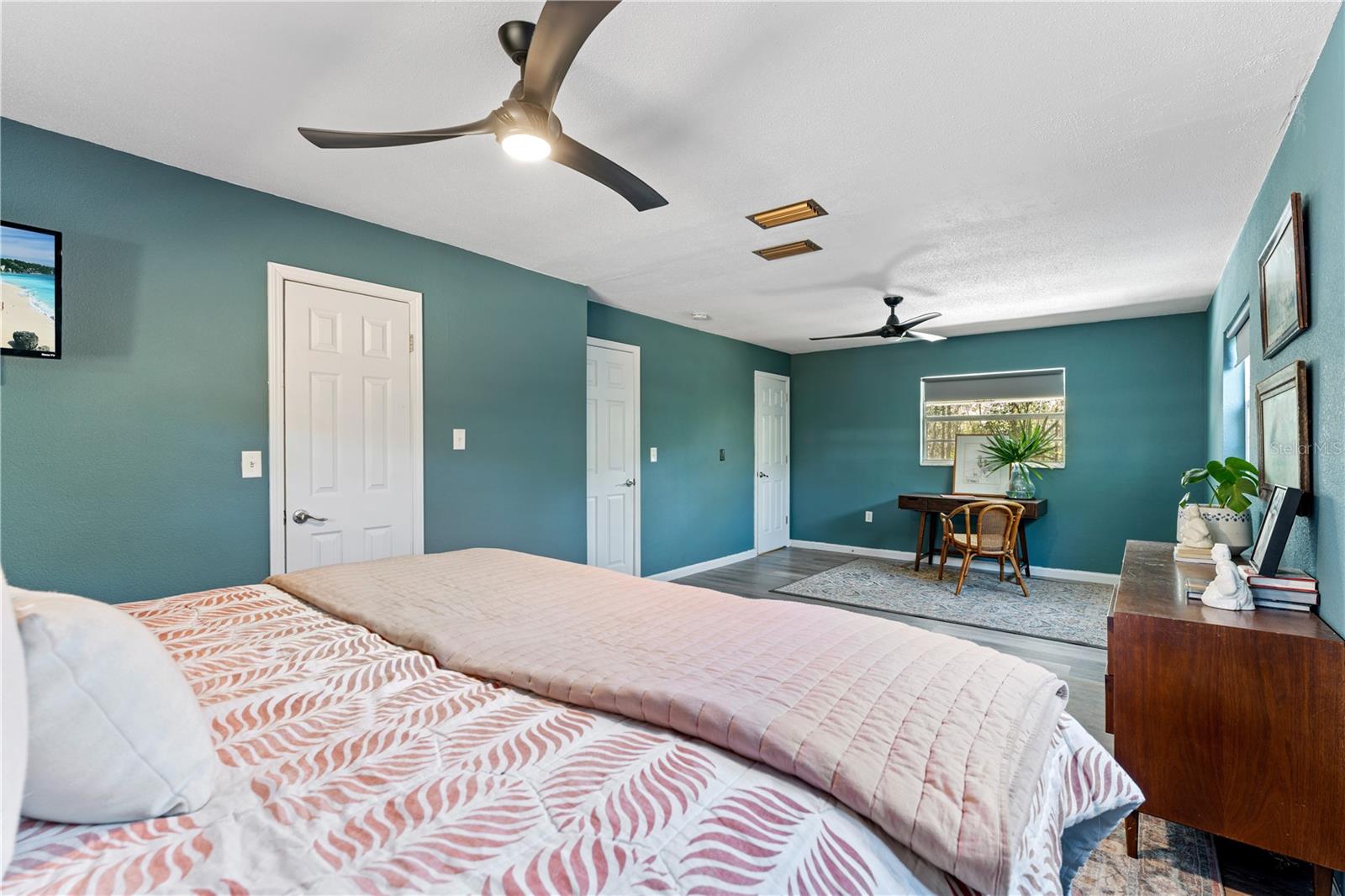 Image 31 of 42 For 23056 Dewitt Drive