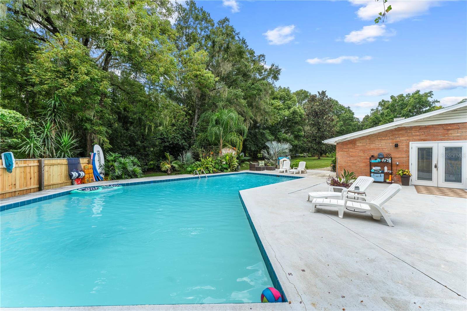 Image 33 of 42 For 23056 Dewitt Drive