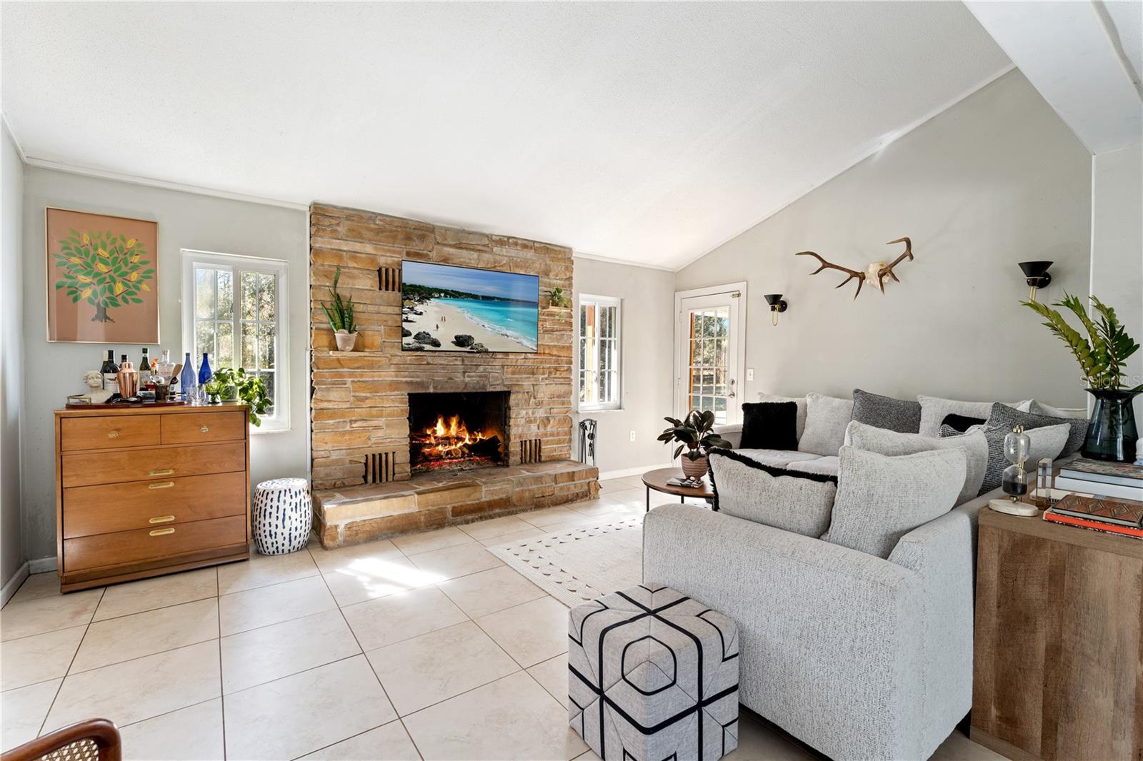 Image 5 of 42 For 23056 Dewitt Drive