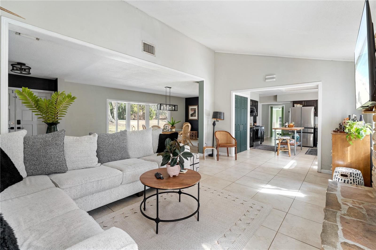 Image 6 of 42 For 23056 Dewitt Drive