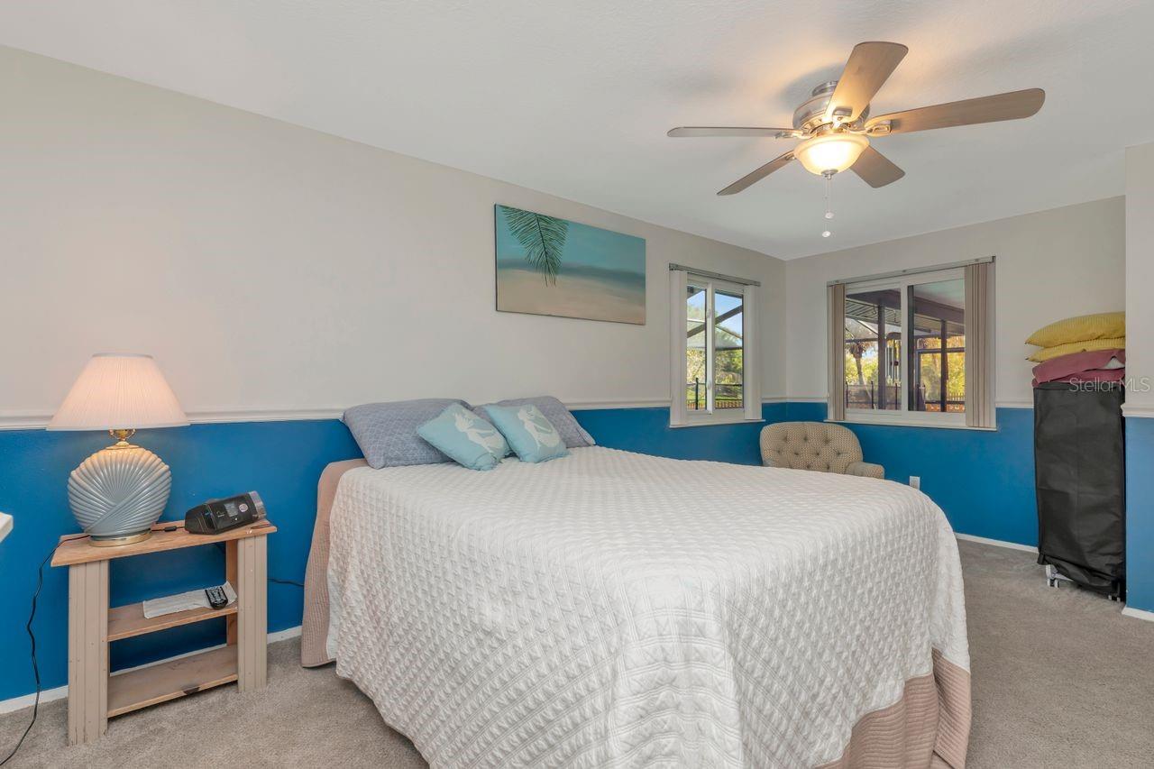 Image 22 of 44 For 435 Lakeview Drive