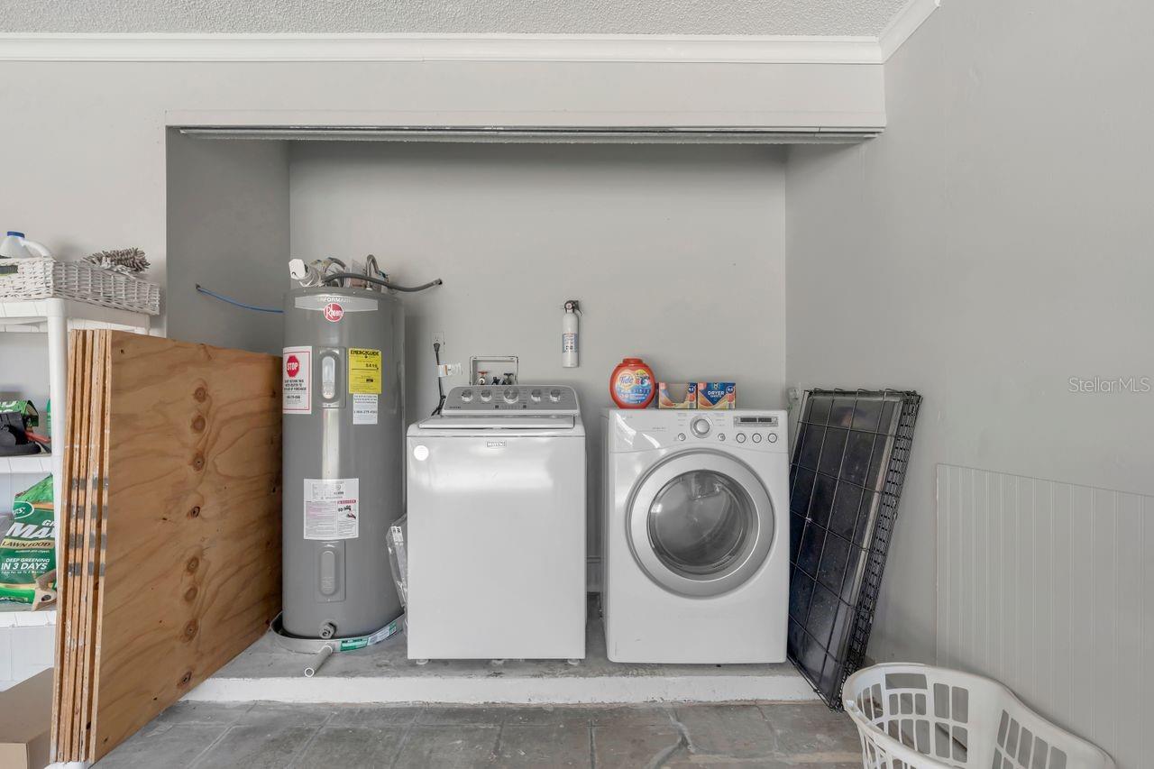 Image 41 of 44 For 435 Lakeview Drive