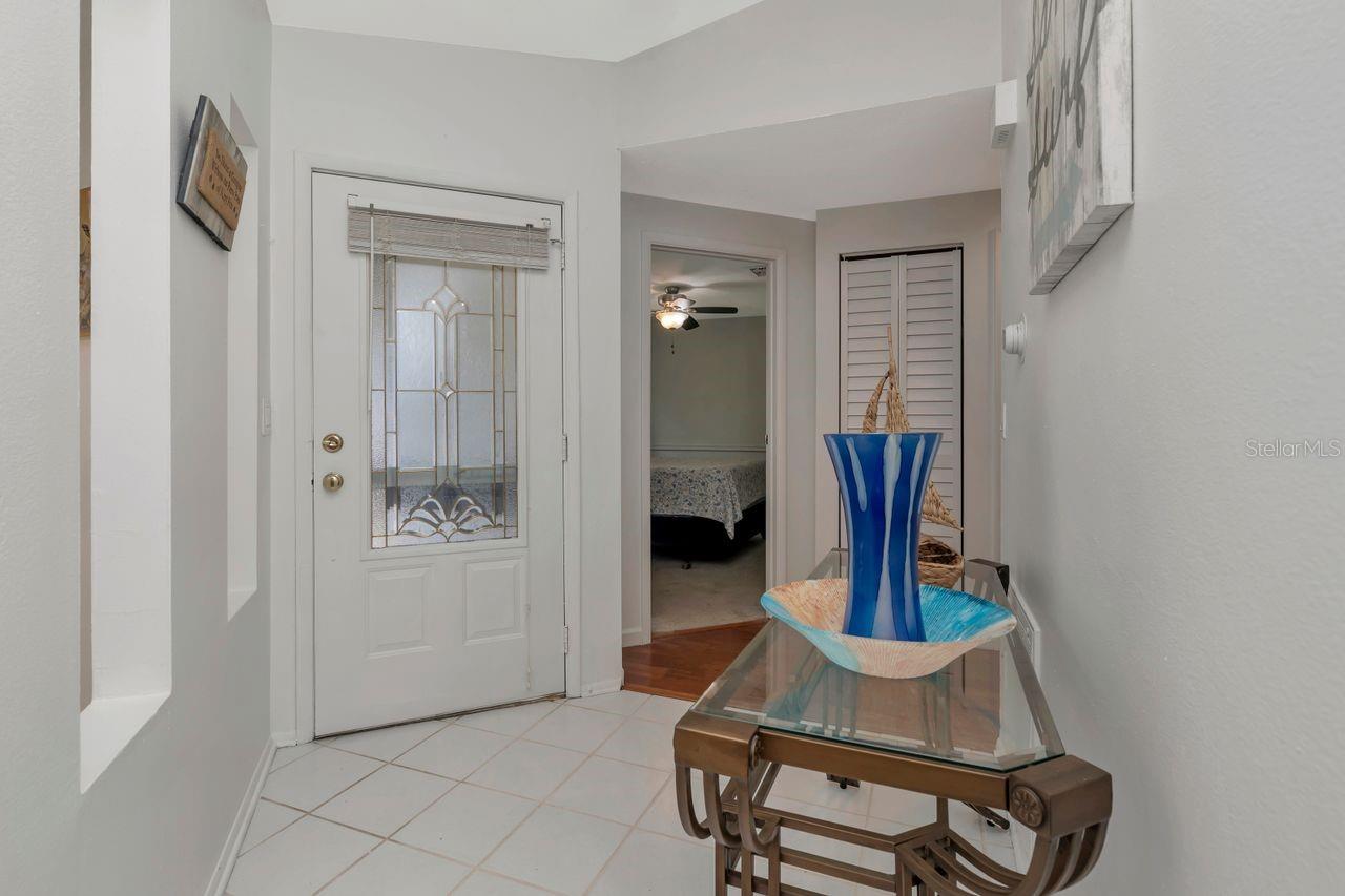 Image 8 of 44 For 435 Lakeview Drive