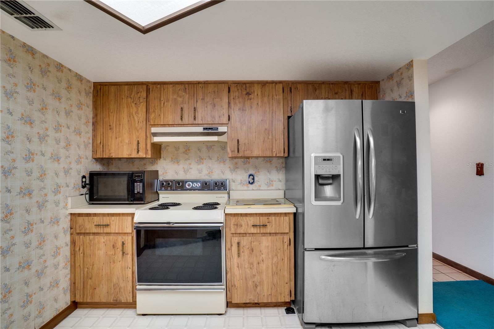 Image 11 of 35 For 12161 100th Avenue