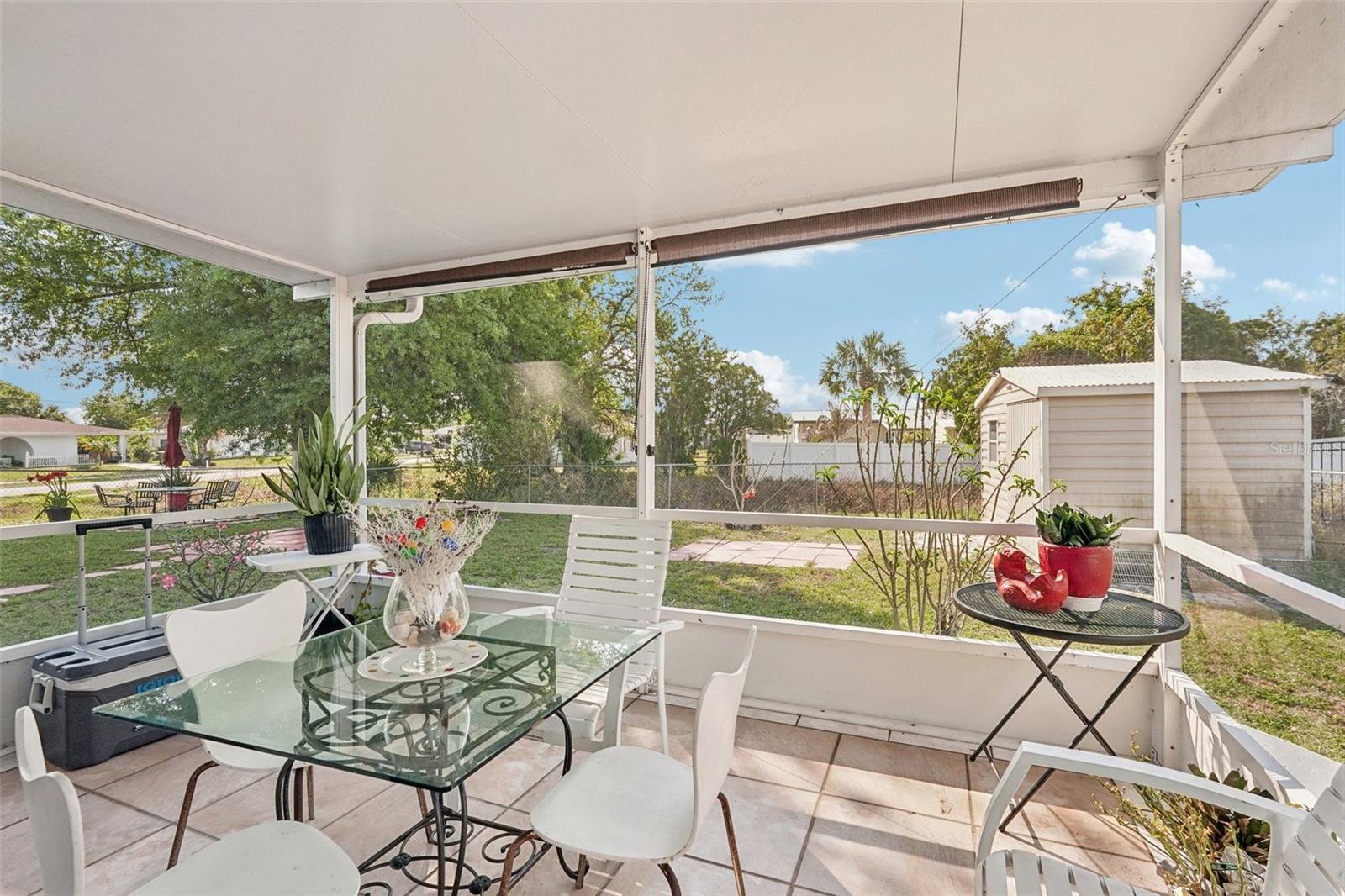 Image 20 of 35 For 22359 Montrose Avenue