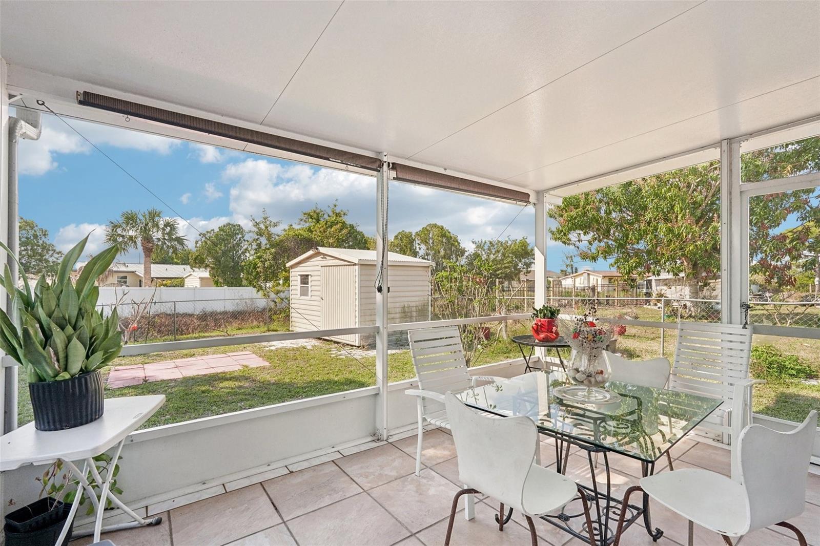 Image 21 of 35 For 22359 Montrose Avenue