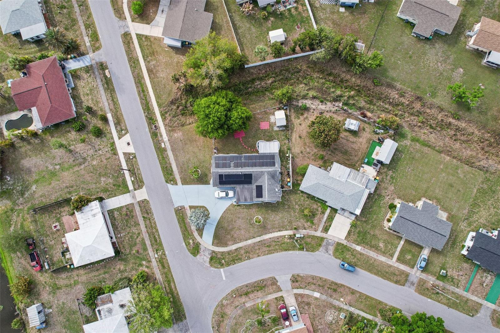 Image 26 of 35 For 22359 Montrose Avenue