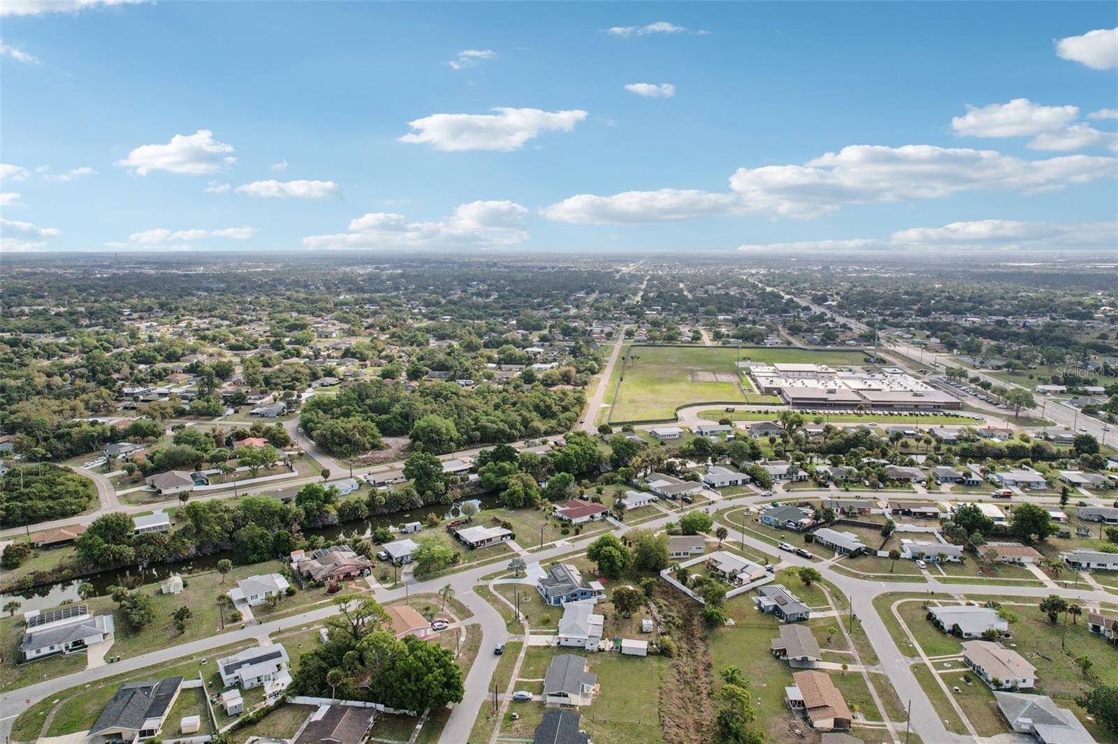 Image 30 of 35 For 22359 Montrose Avenue