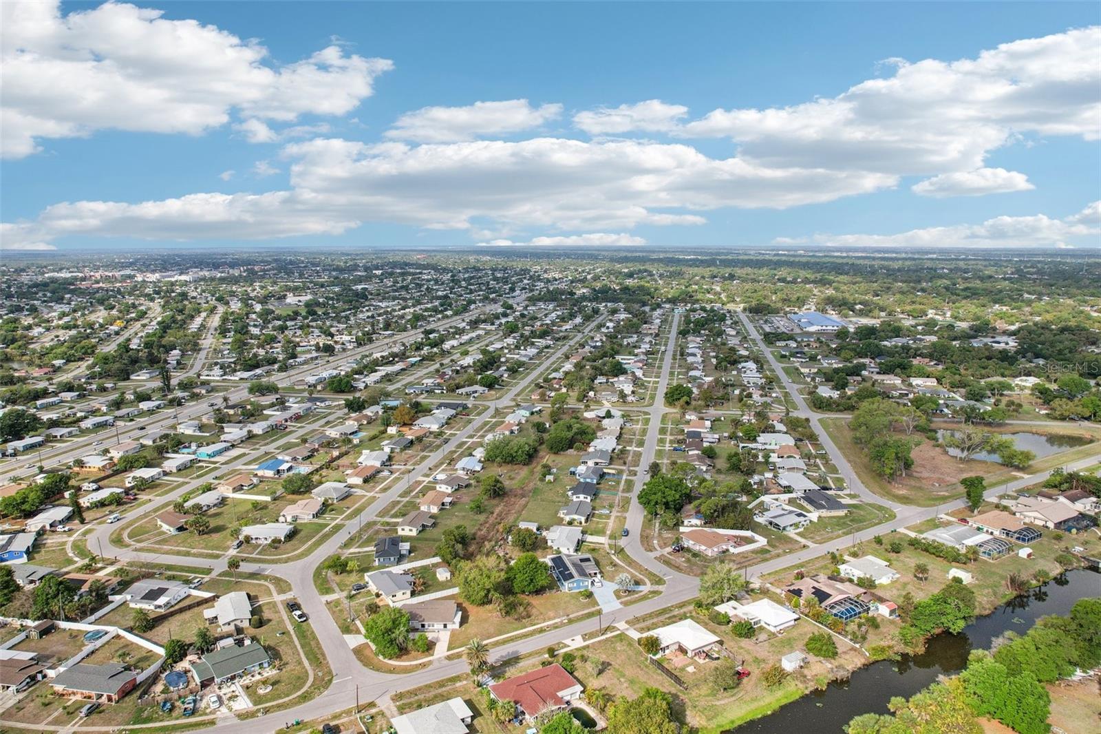 Image 32 of 35 For 22359 Montrose Avenue