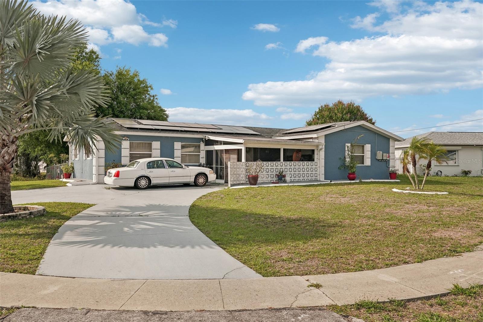 Image 34 of 35 For 22359 Montrose Avenue