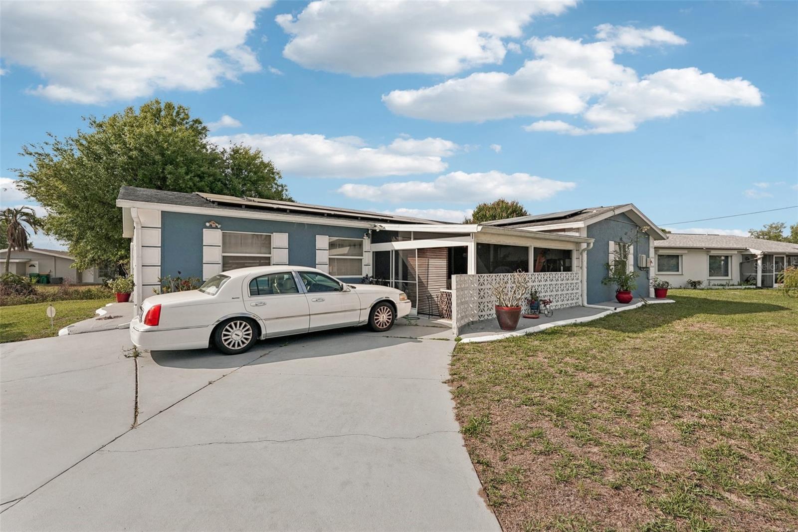 Image 4 of 35 For 22359 Montrose Avenue