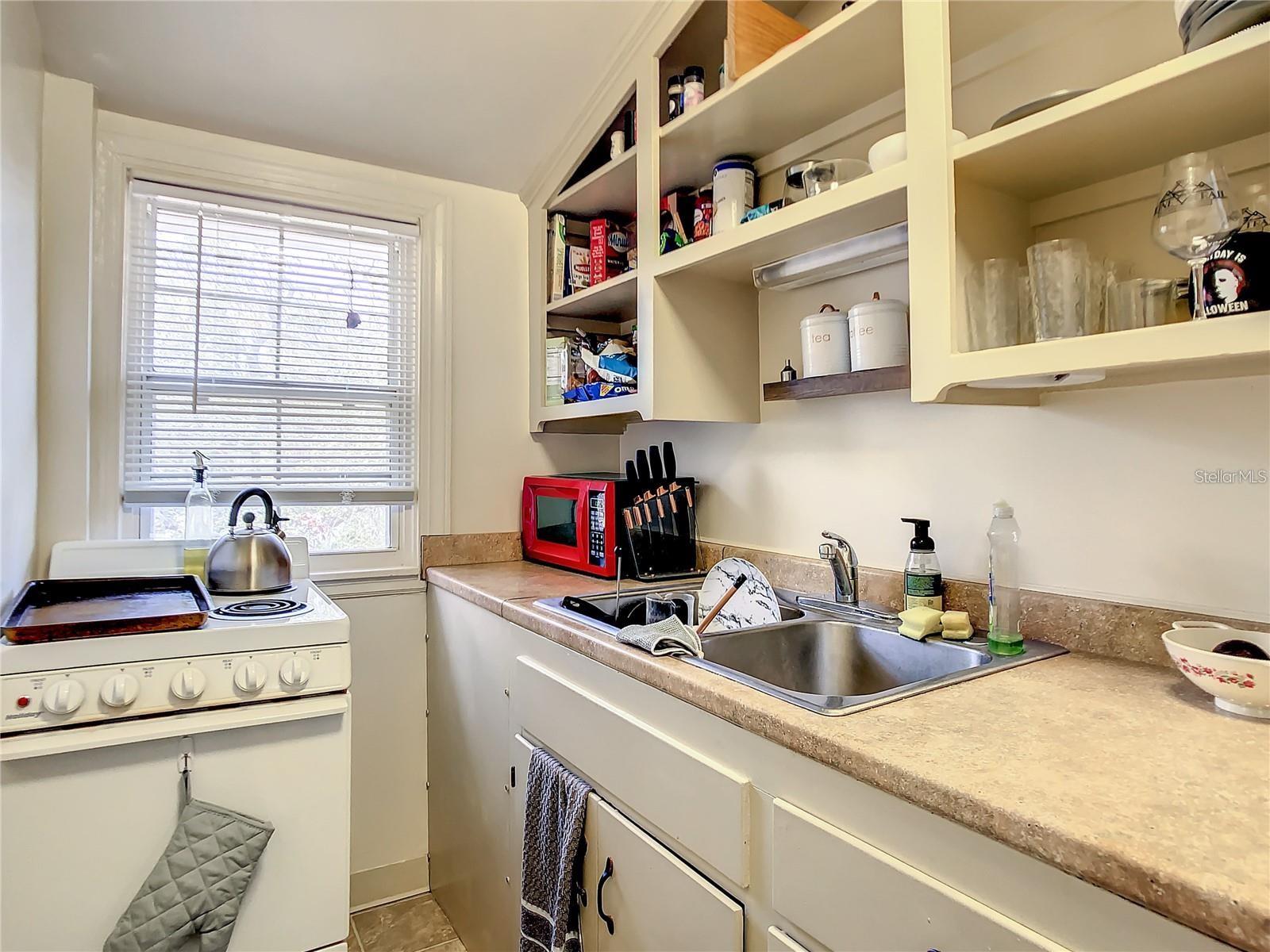 Image 9 of 16 For 1141 Sunset Point Road 3