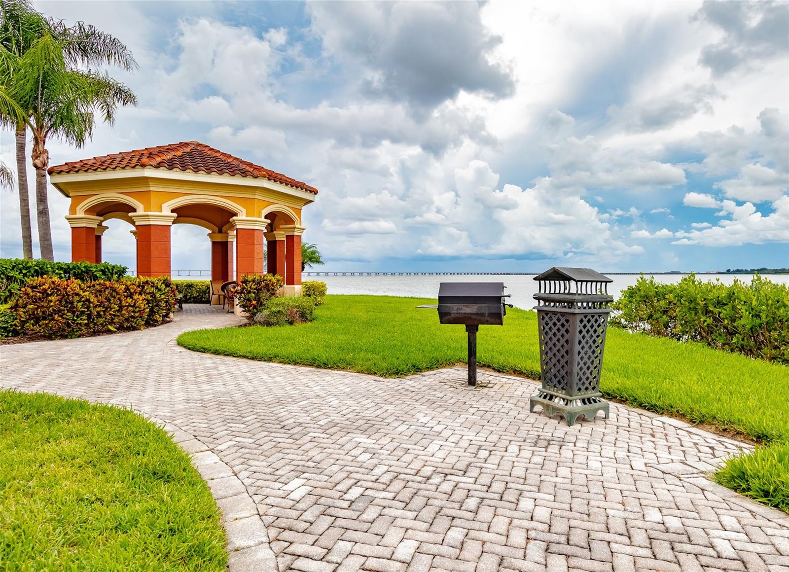 Image 34 of 37 For 2755 Via Capri  1225