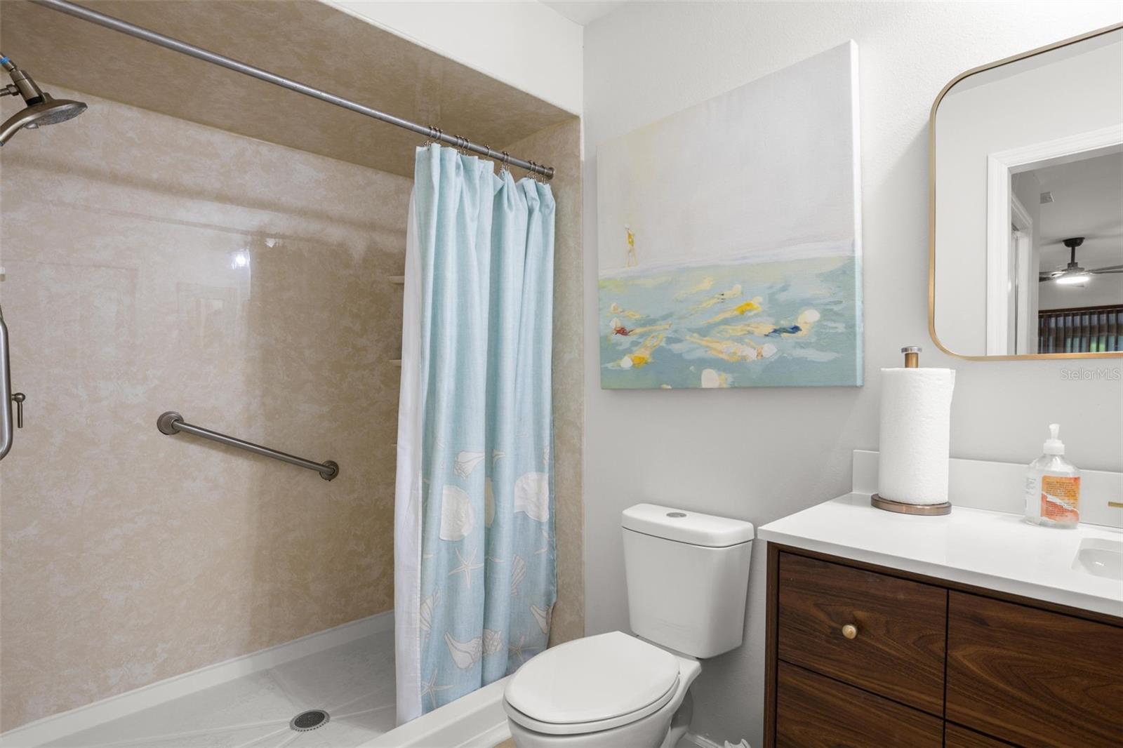 Listing photo id 25 for 2068 Cheryl Drive