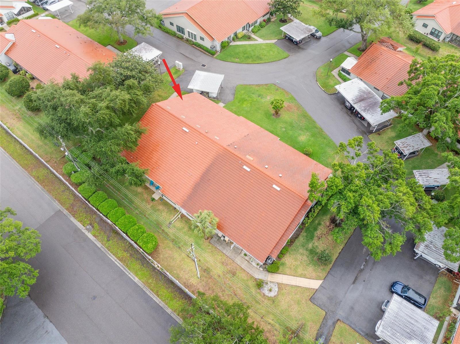 Listing photo id 38 for 2068 Cheryl Drive