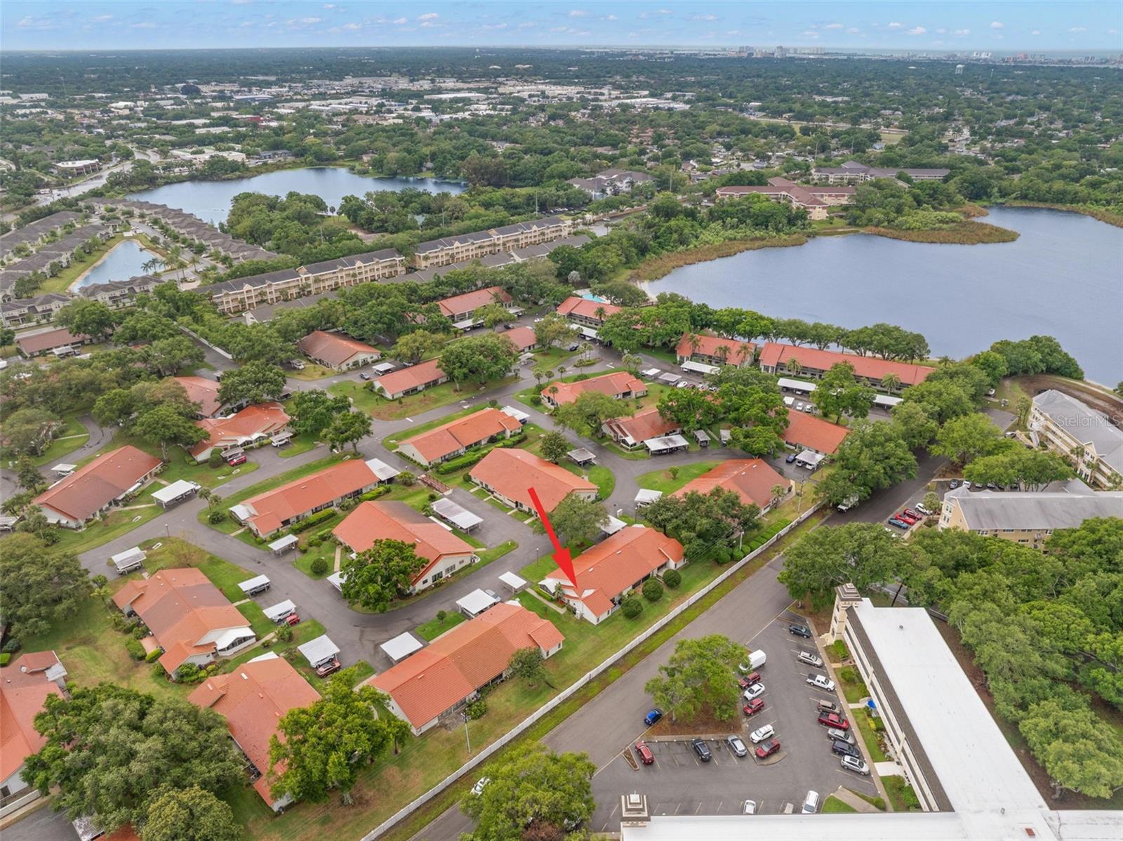 Listing photo id 39 for 2068 Cheryl Drive