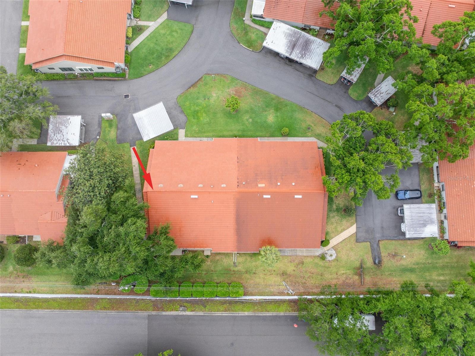 Listing photo id 42 for 2068 Cheryl Drive