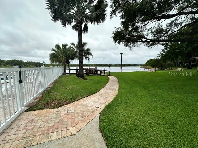 Listing photo id 47 for 2068 Cheryl Drive