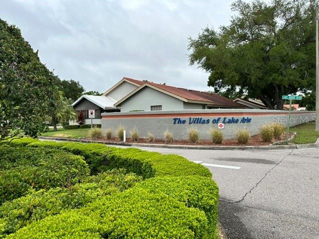 Listing photo id 52 for 2068 Cheryl Drive