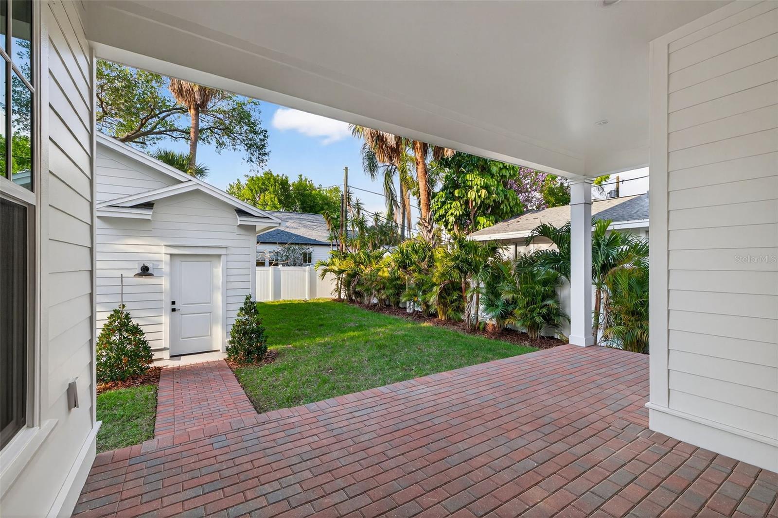 Image 38 of 54 For 939 19th Avenue N