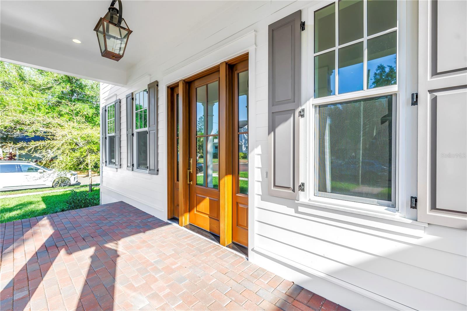 Image 49 of 54 For 939 19th Avenue N