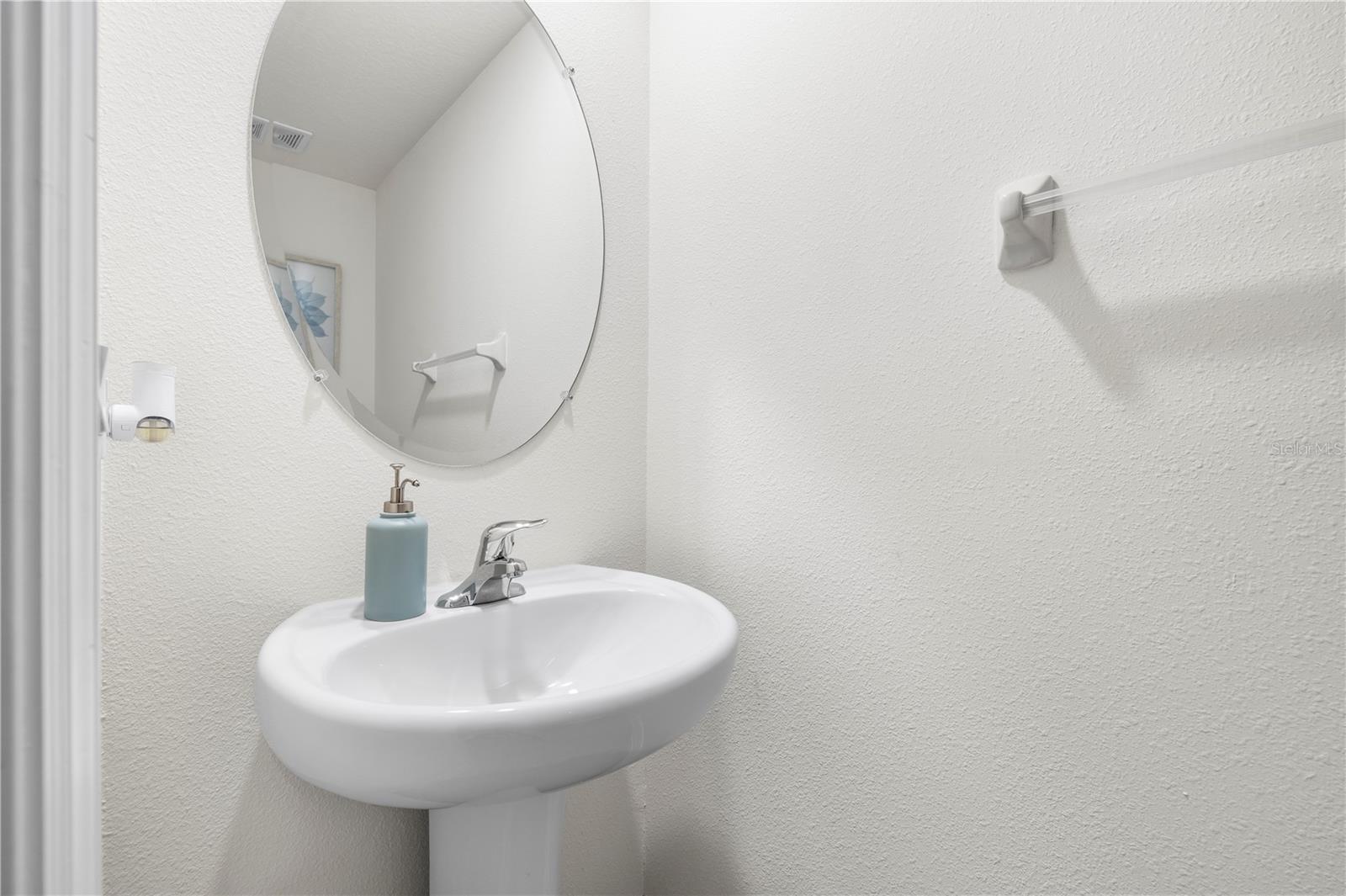 Image 19 of 59 For 37247 Kings Crown Drive