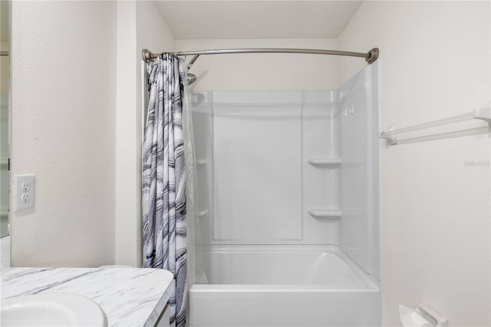 Image 31 of 59 For 37247 Kings Crown Drive