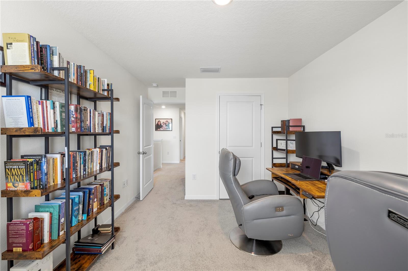 Image 35 of 59 For 37247 Kings Crown Drive