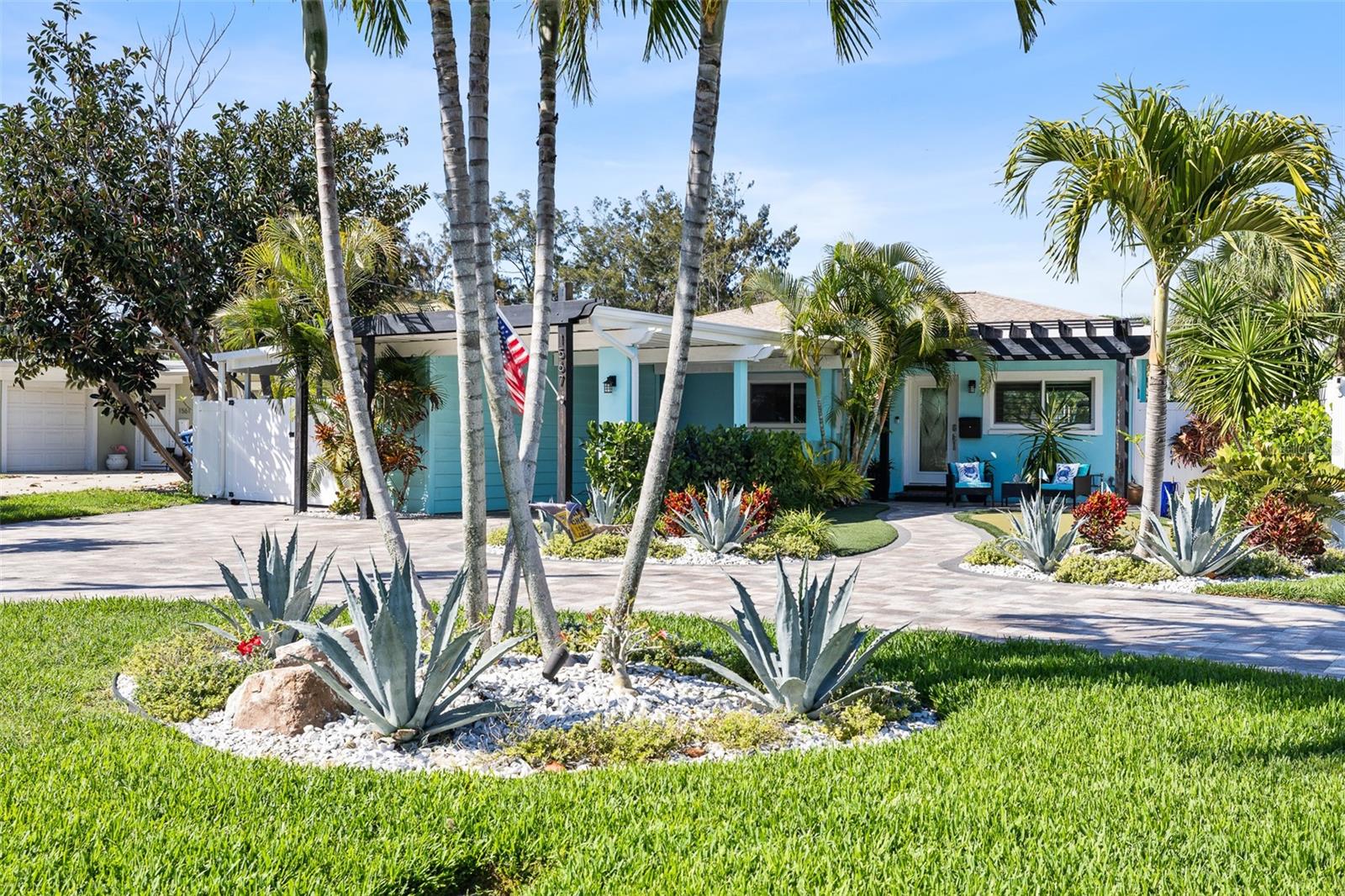 Details for 1567 Delaware Avenue Ne, ST PETERSBURG, FL 33703