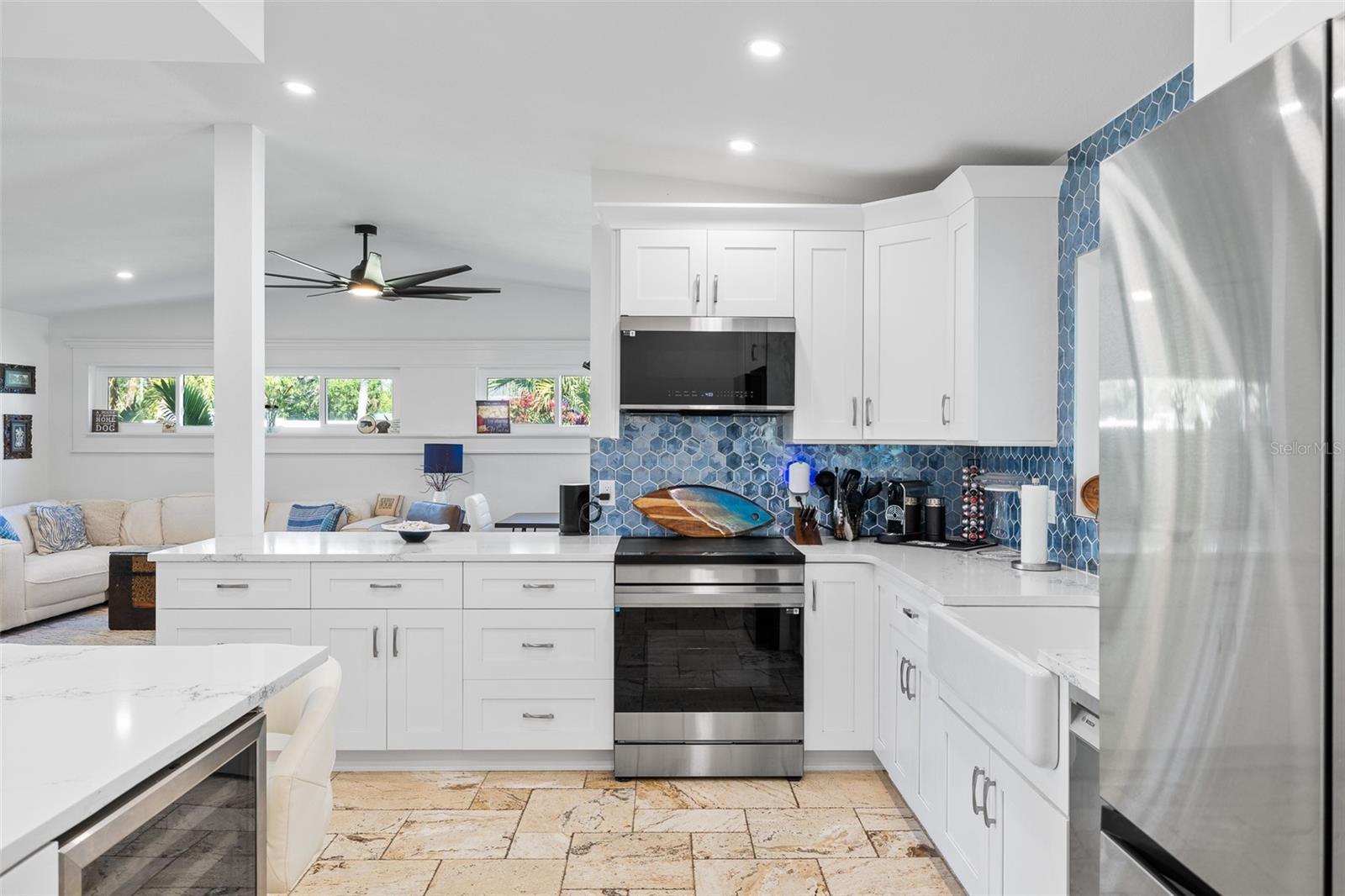 Image 16 of 59 For 1567 Delaware Avenue Ne