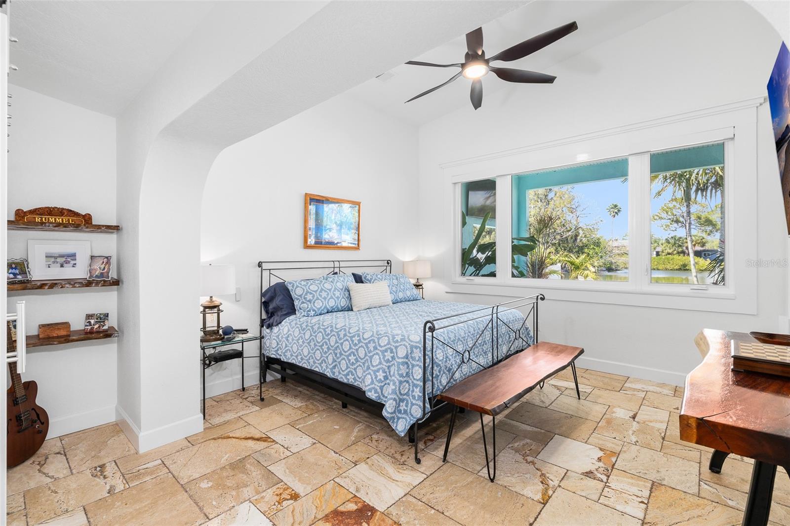 Image 19 of 59 For 1567 Delaware Avenue Ne