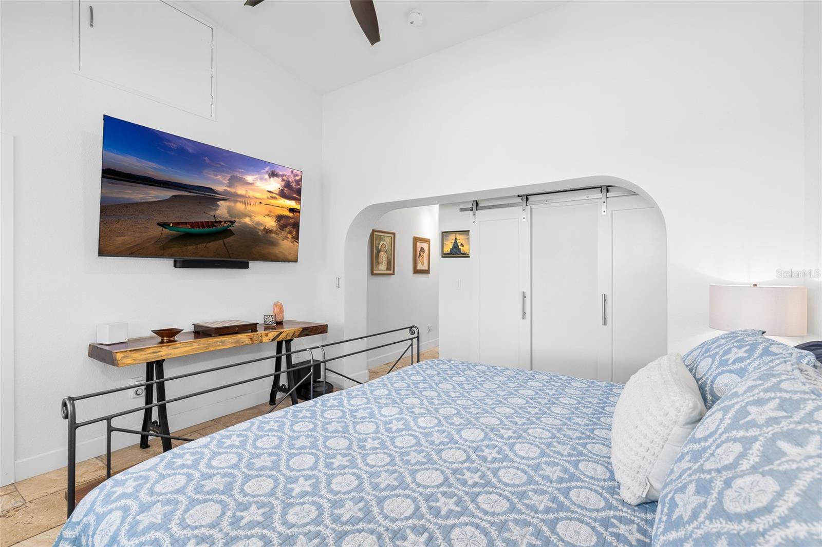 Image 20 of 59 For 1567 Delaware Avenue Ne