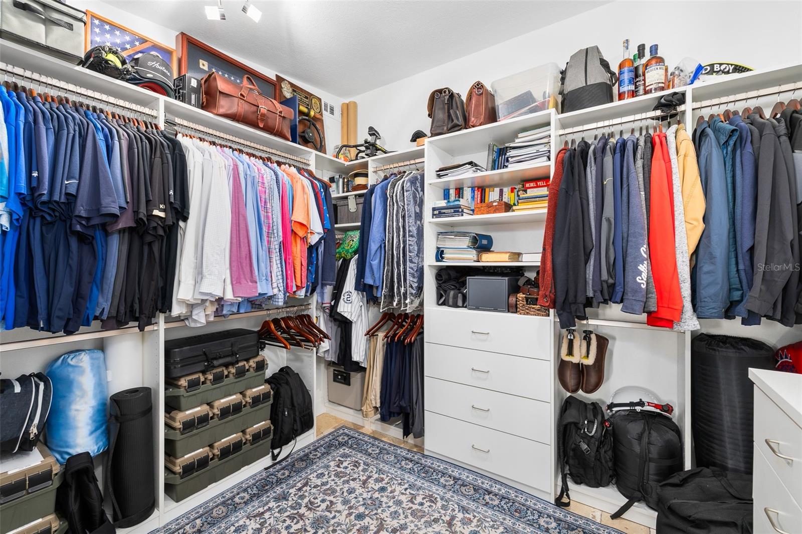 Image 25 of 59 For 1567 Delaware Avenue Ne