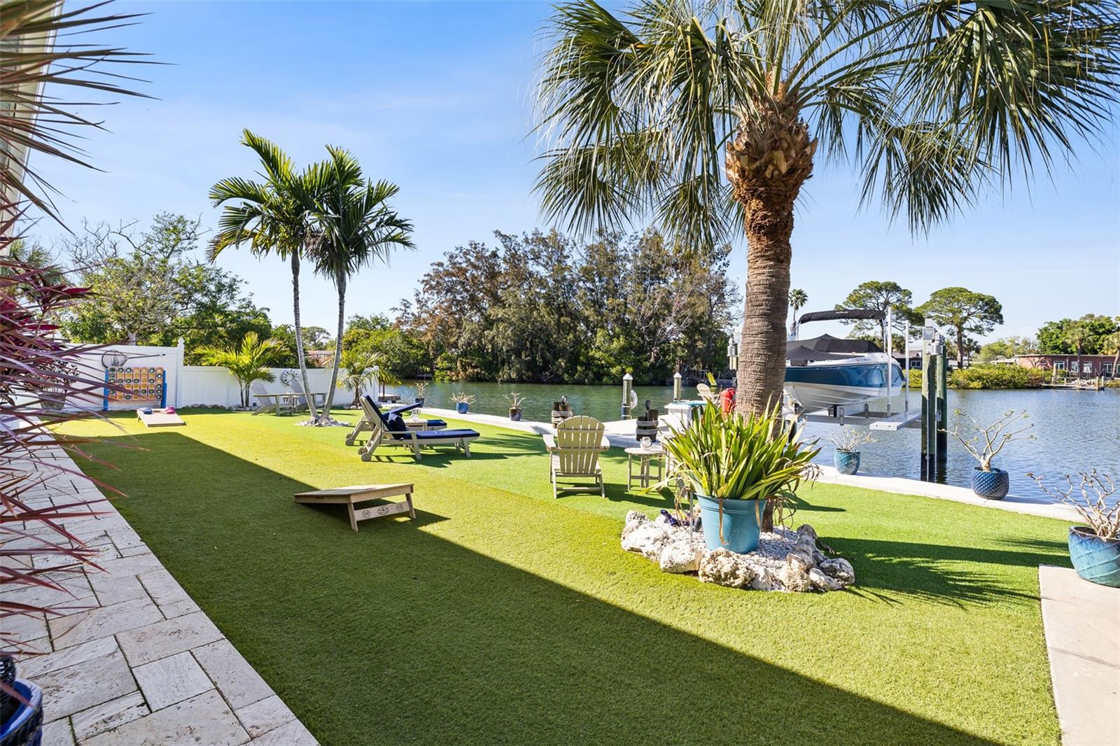 Image 42 of 59 For 1567 Delaware Avenue Ne