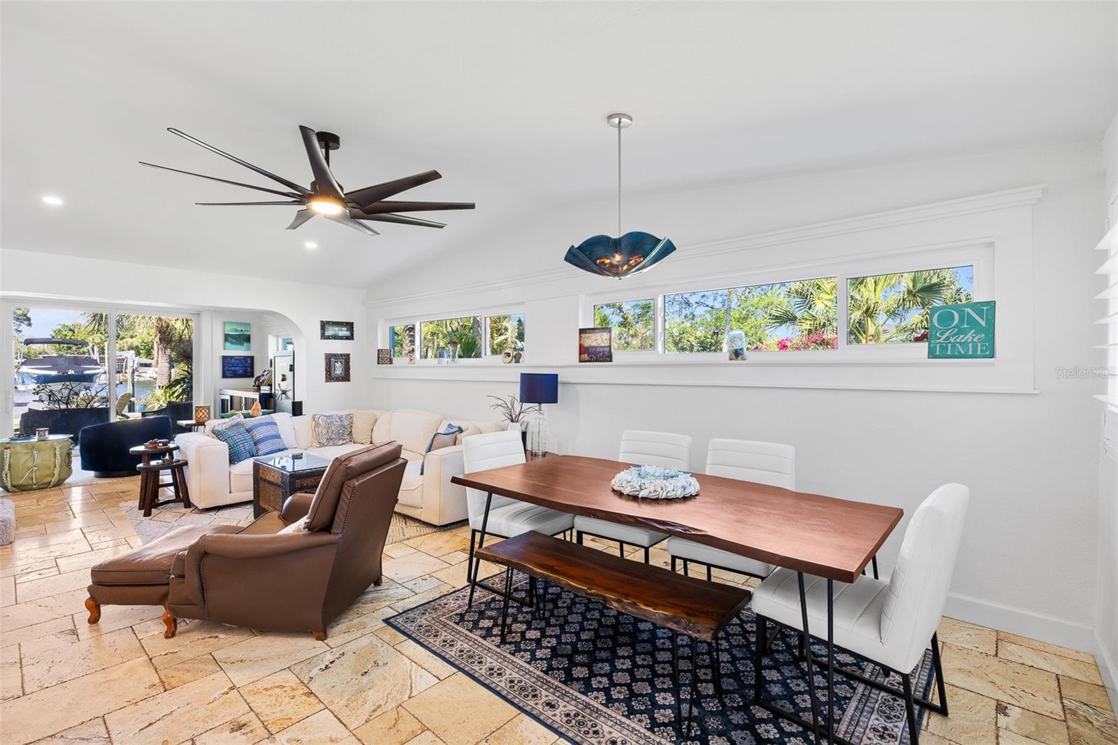 Image 7 of 59 For 1567 Delaware Avenue Ne