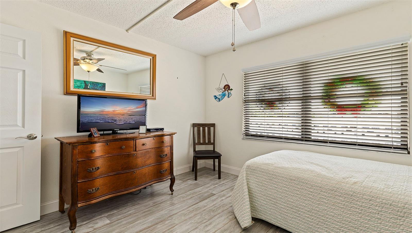 Image 21 of 30 For 4910 Bay Street Ne 310