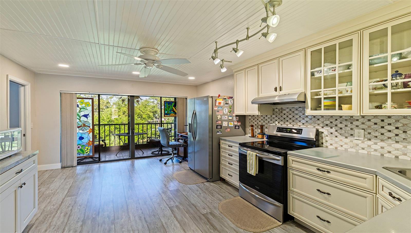 Image 8 of 30 For 4910 Bay Street Ne 310