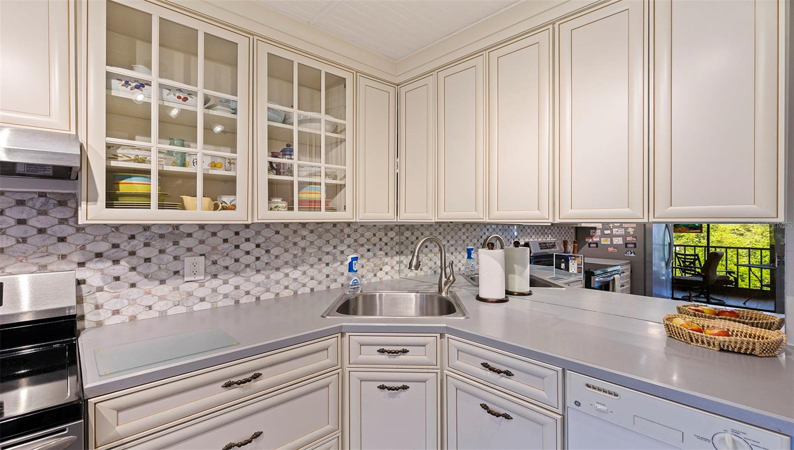 Image 9 of 30 For 4910 Bay Street Ne 310