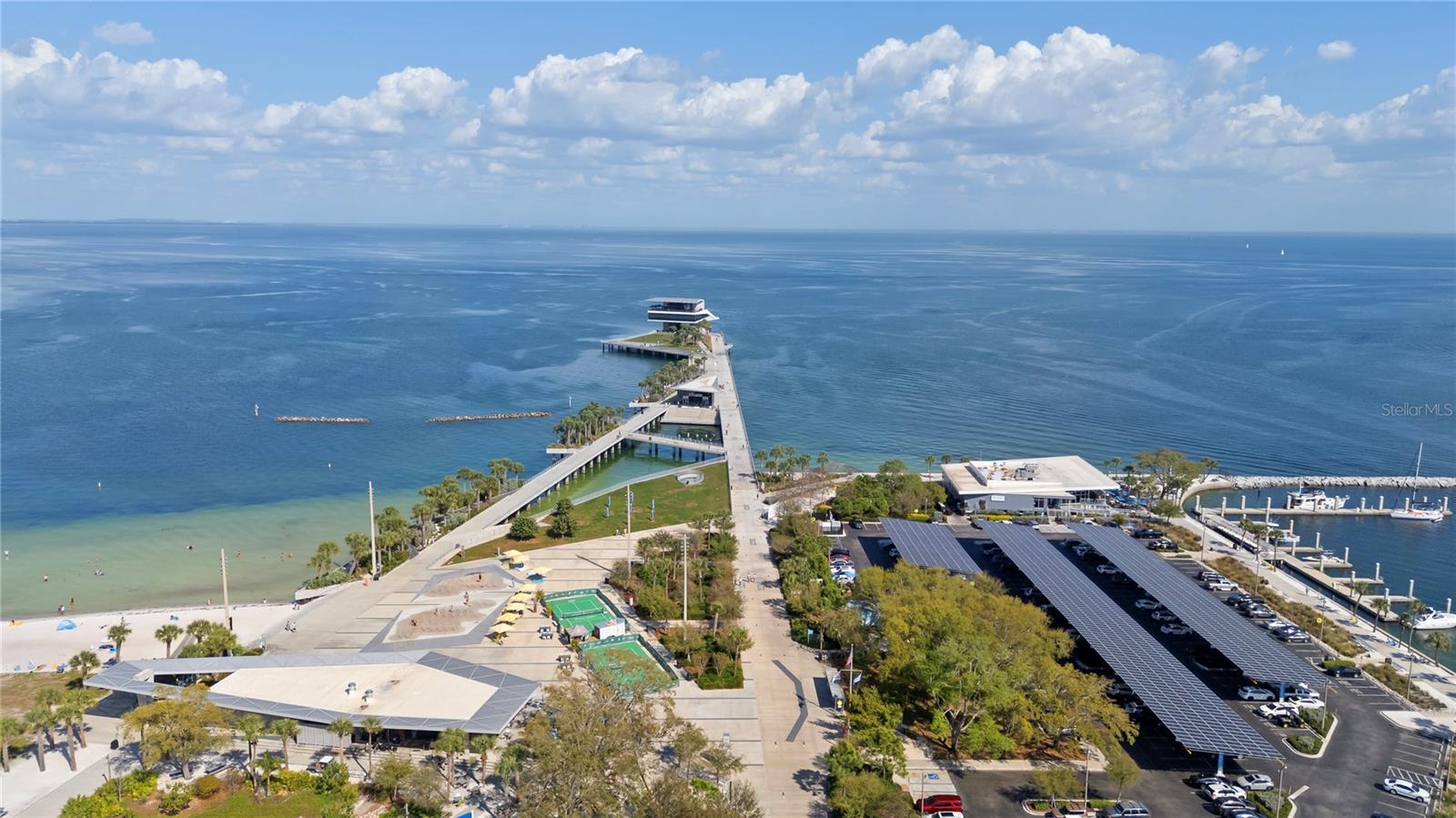 Image 29 of 39 For 300 Beach Drive Ne 302