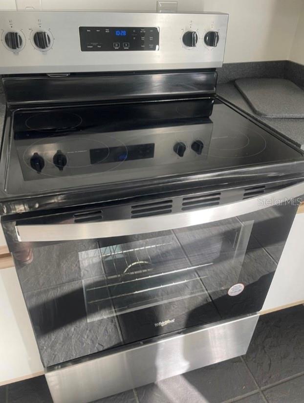 Image 14 of 29 For 1231 Highland Street N