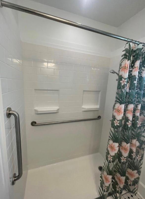 Image 18 of 29 For 1231 Highland Street N