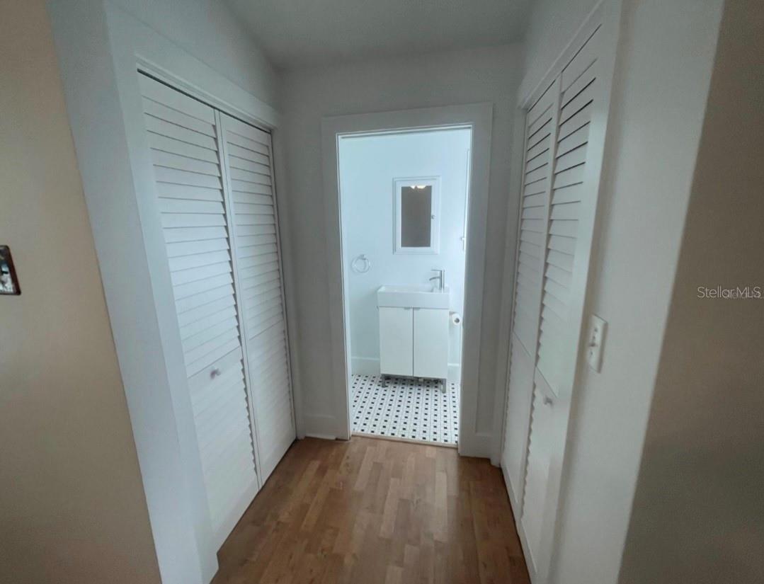 Image 22 of 29 For 1231 Highland Street N