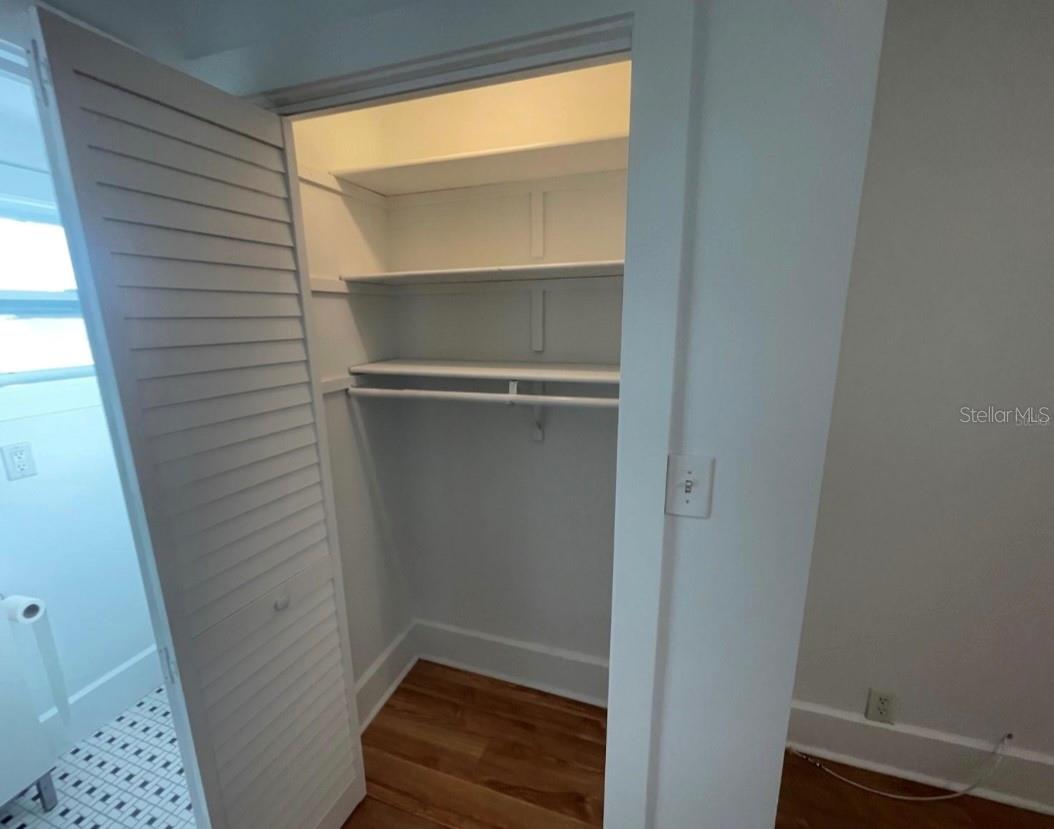 Image 23 of 29 For 1231 Highland Street N