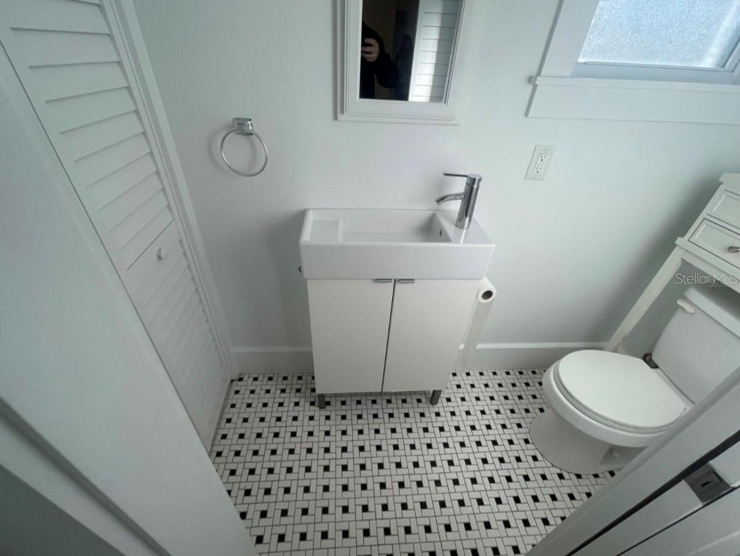 Image 25 of 29 For 1231 Highland Street N