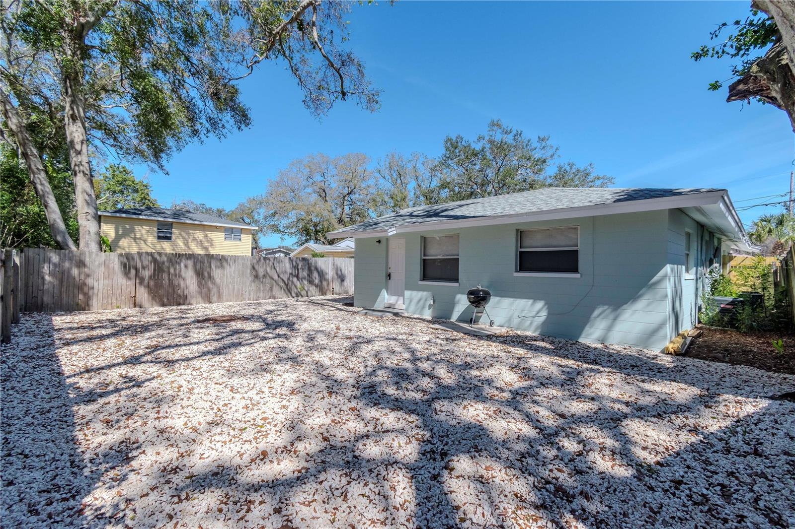 Image 4 of 34 For 1332-1334 Tioga Avenue