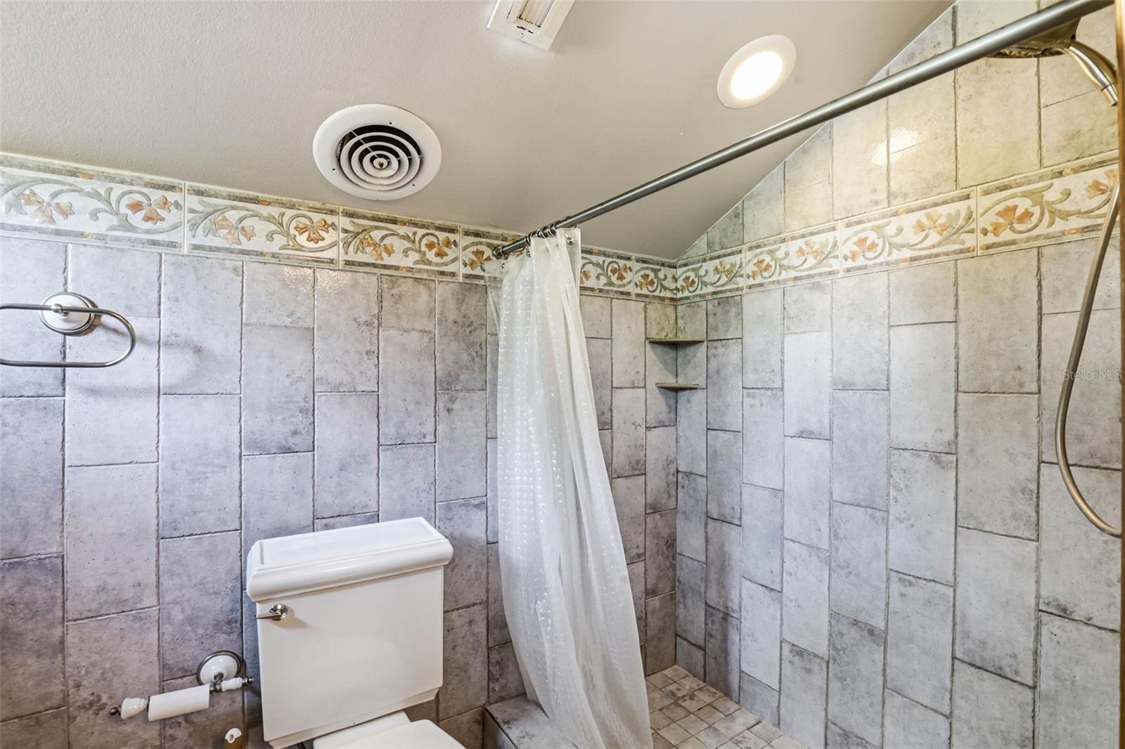 Listing photo id 40 for 12526 Twin Branch Acres Road