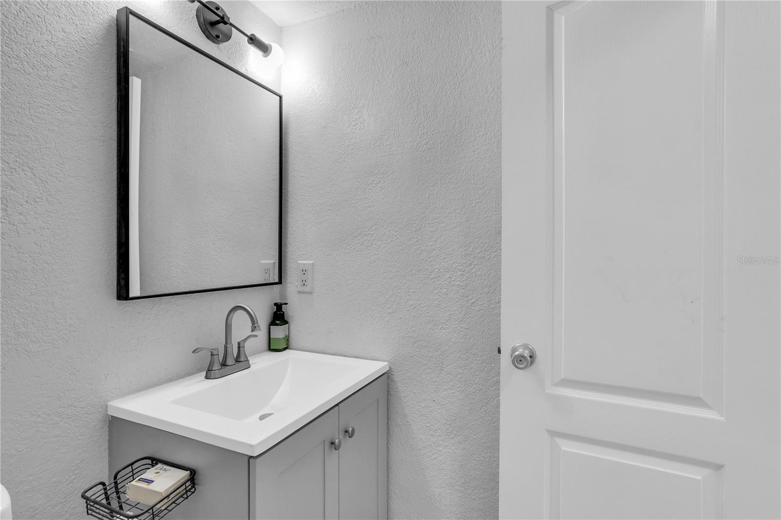 Image 19 of 56 For 209 Red Cedar Place 209