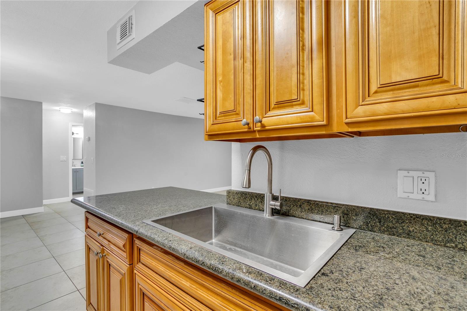 Image 7 of 56 For 209 Red Cedar Place 209