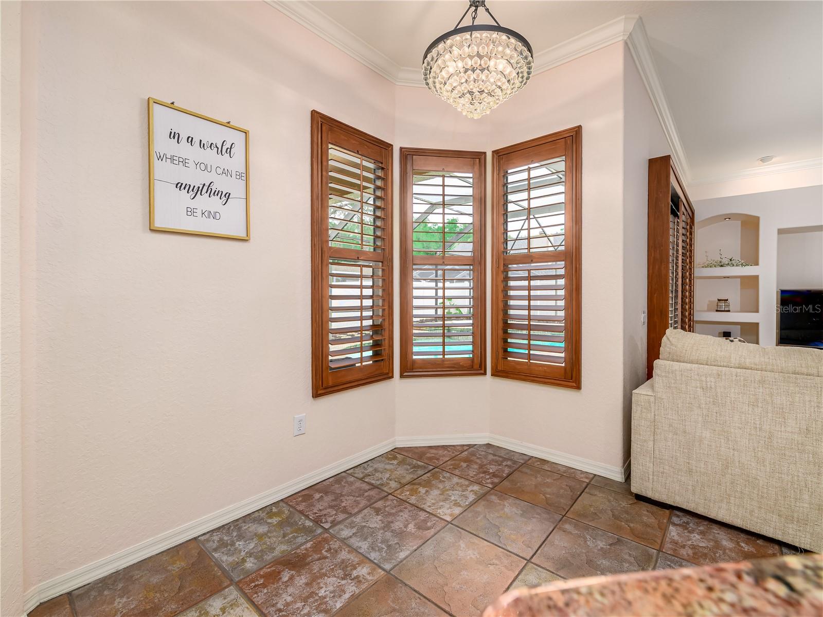 Listing photo id 29 for 7218 Yardley Way