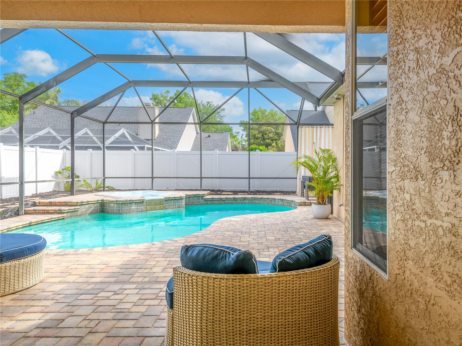 Listing photo id 40 for 7218 Yardley Way